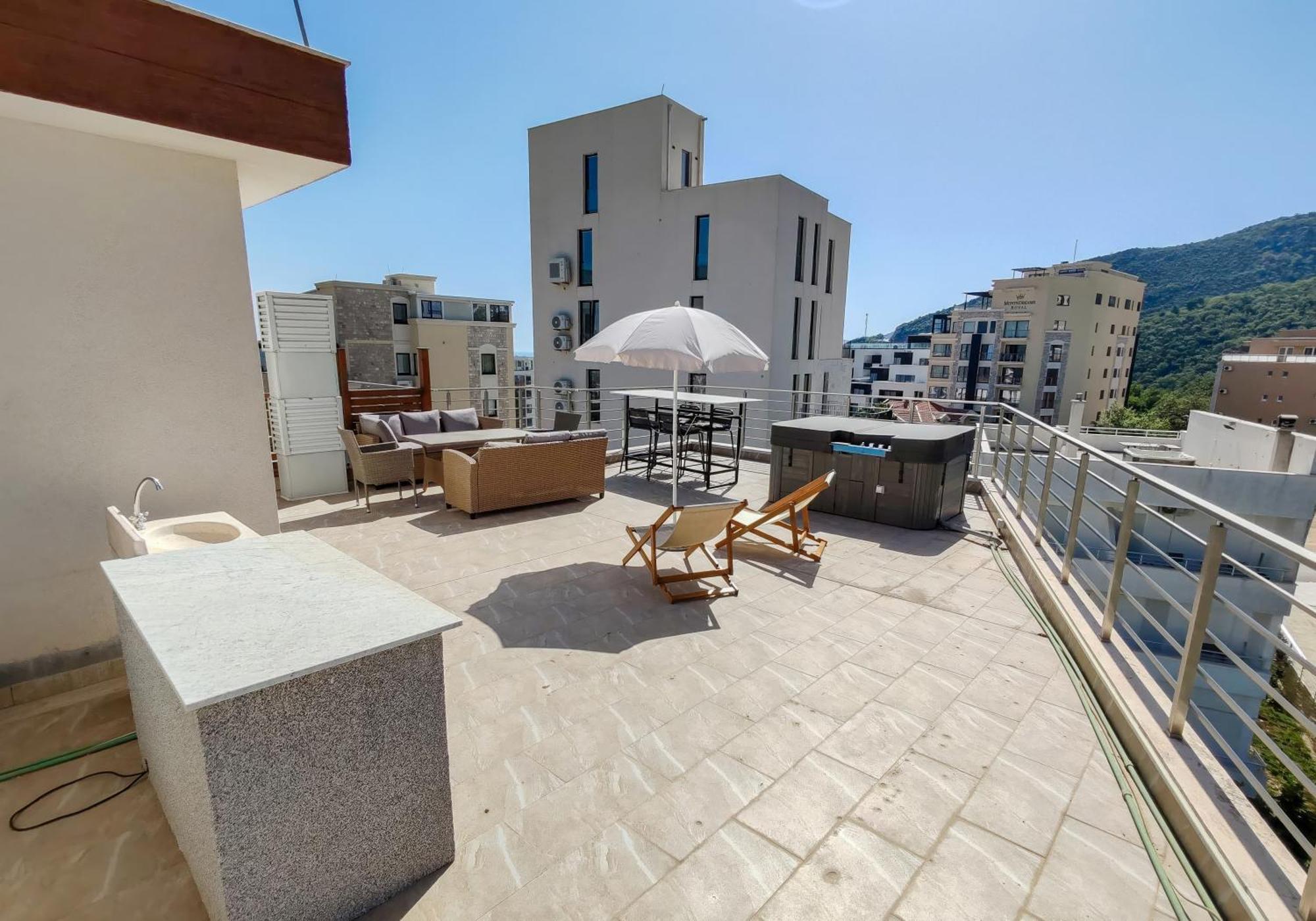 Apartment Sunny Side Wellness & Budva