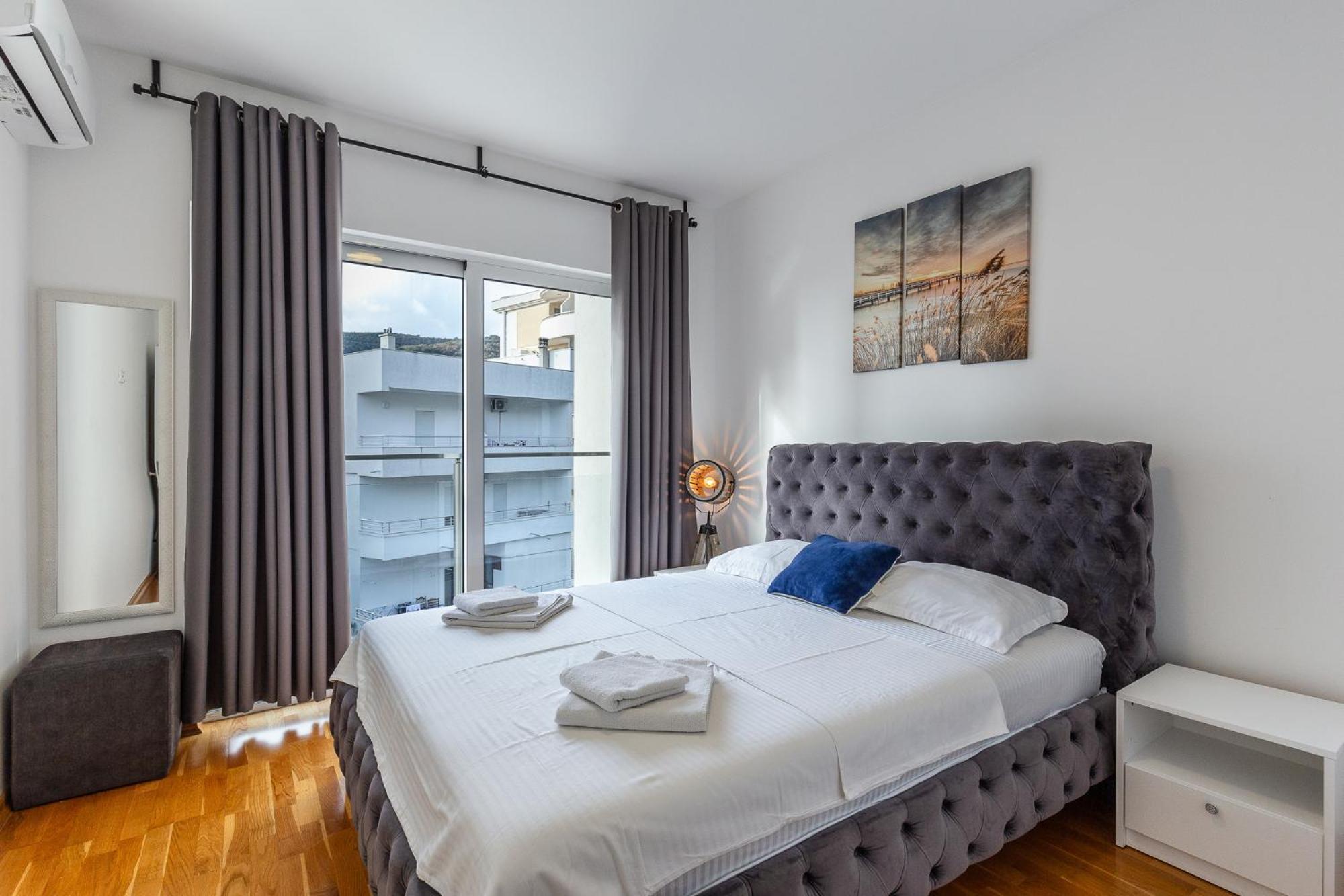 Sunny Side Wellness & Apartment Budva