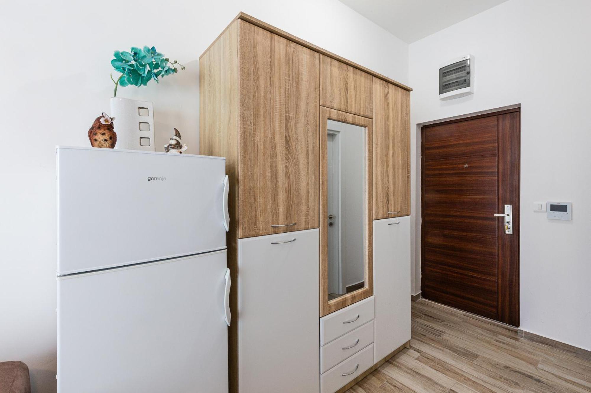 Apartment Sunny Side Wellness & Budva