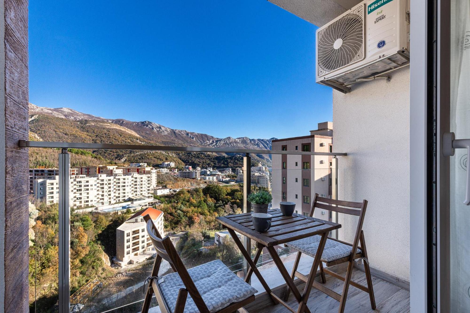 Apartment Sunny Side Wellness & Budva