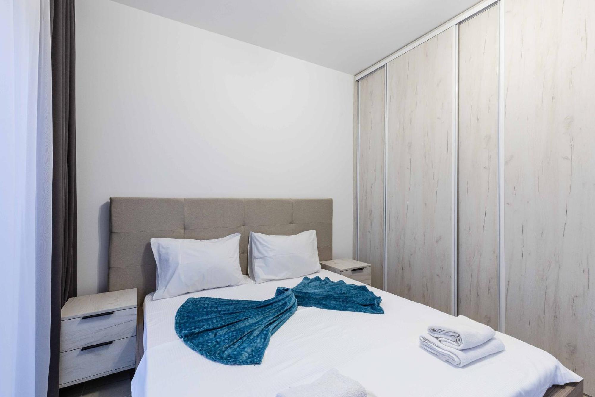 Sunny Side Wellness & * Budva